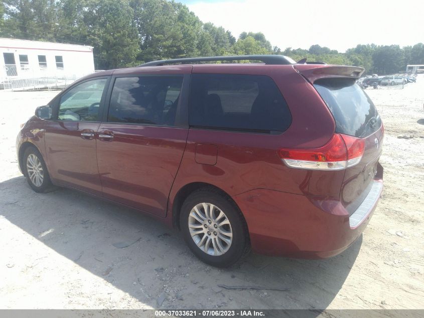 2013 TOYOTA SIENNA XLE AAS/XLE/LTD - 5TDYK3DCXDS284002