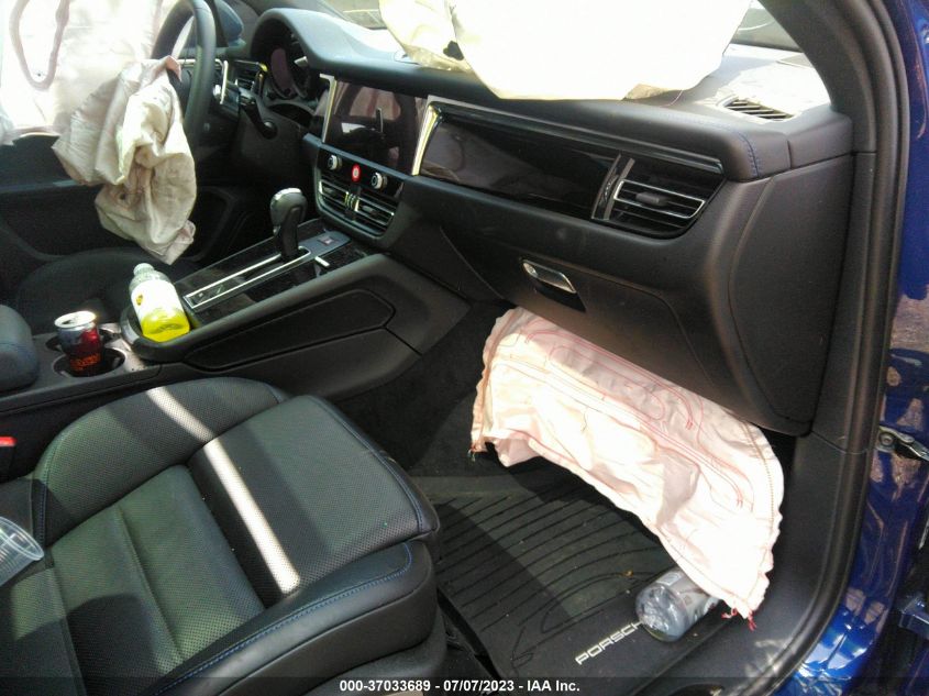 Фото: WP1AA2A55PLB03784