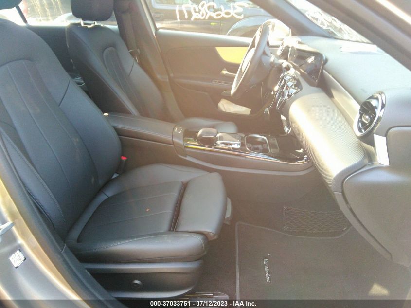 2019 MERCEDES-BENZ A-CLASS A 220 - WDD3G4FB7KW028571