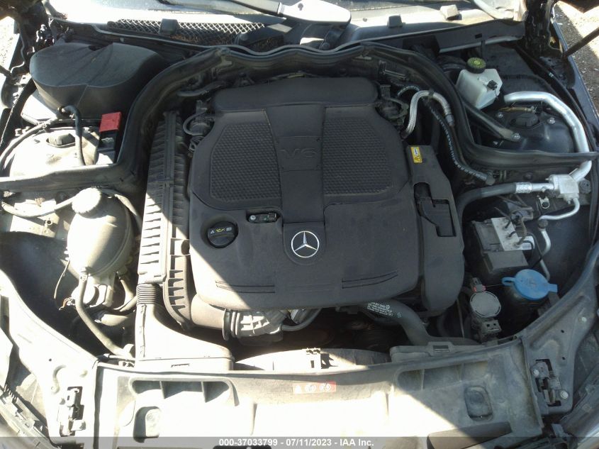 2013 MERCEDES-BENZ C-CLASS C 300 - WDDGF8AB8DR246930