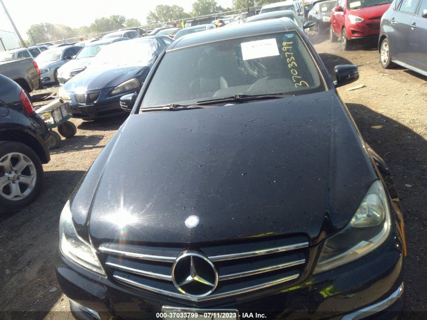 2013 MERCEDES-BENZ C-CLASS C 300 - WDDGF8AB8DR246930