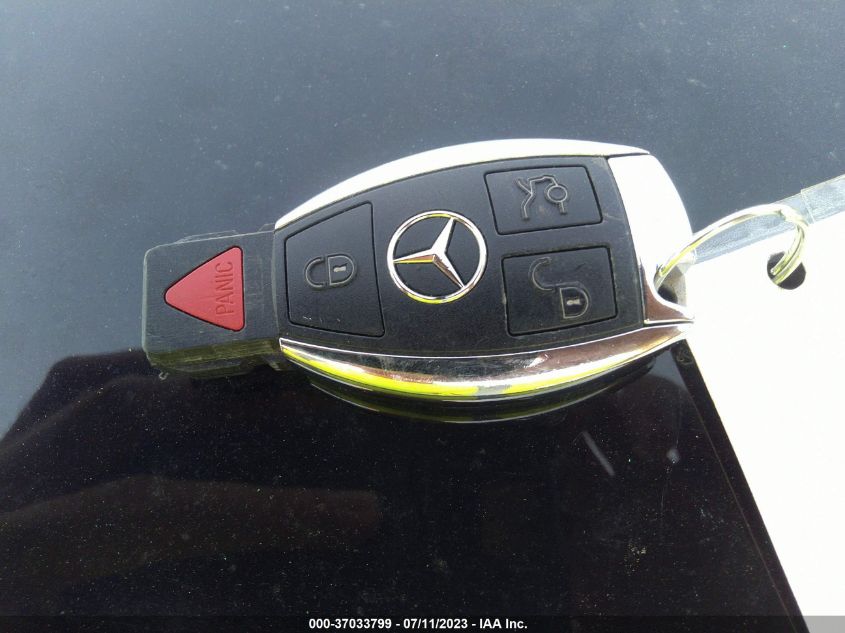 2013 MERCEDES-BENZ C-CLASS C 300 - WDDGF8AB8DR246930