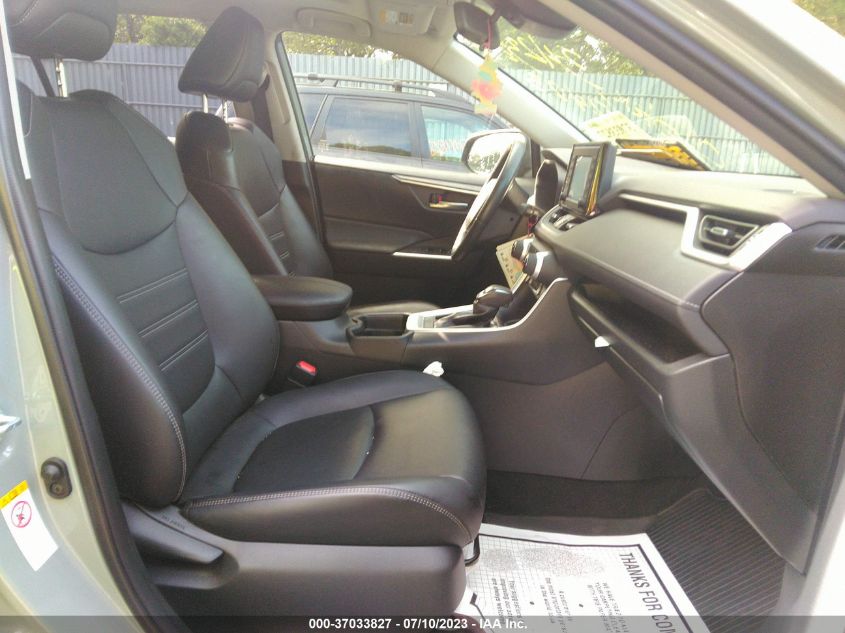 2019 TOYOTA RAV4 XLE PREMIUM - JTMA1RFVXKD002553