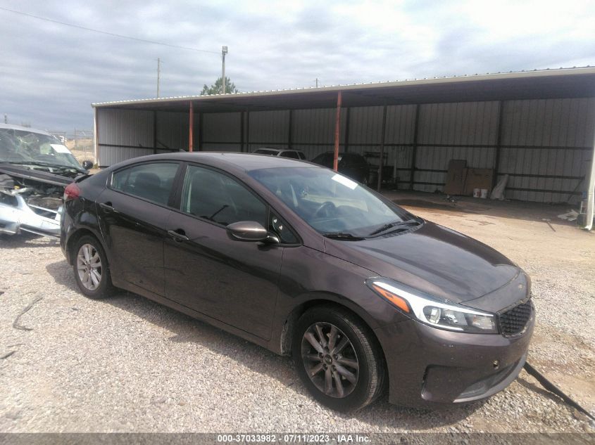 2017 KIA FORTE LX - 3KPFL4A71HE012679