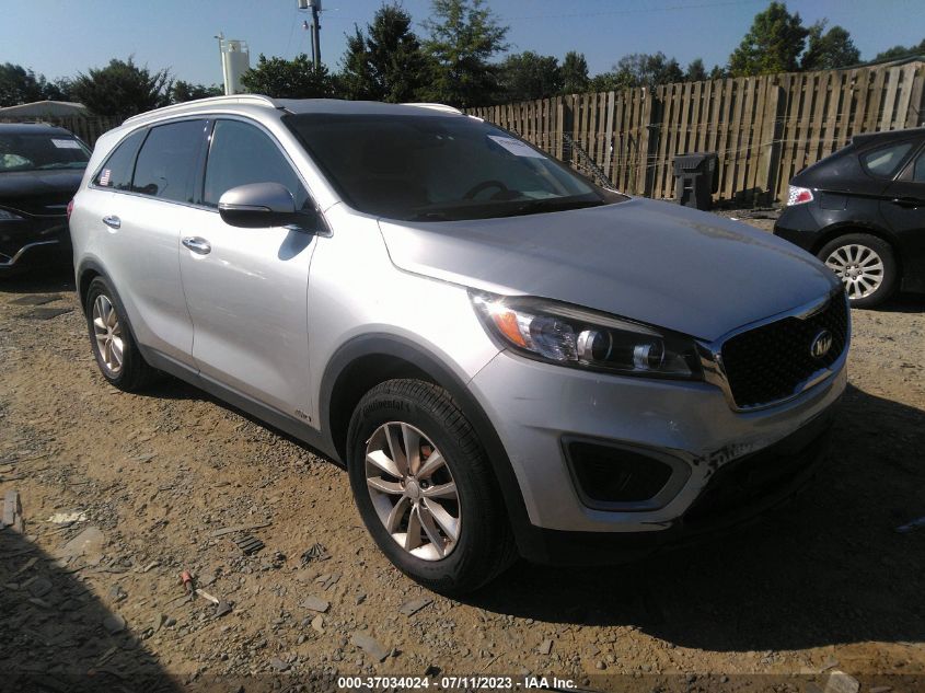 2017 KIA SORENTO LX - 5XYPGDA33HG288077