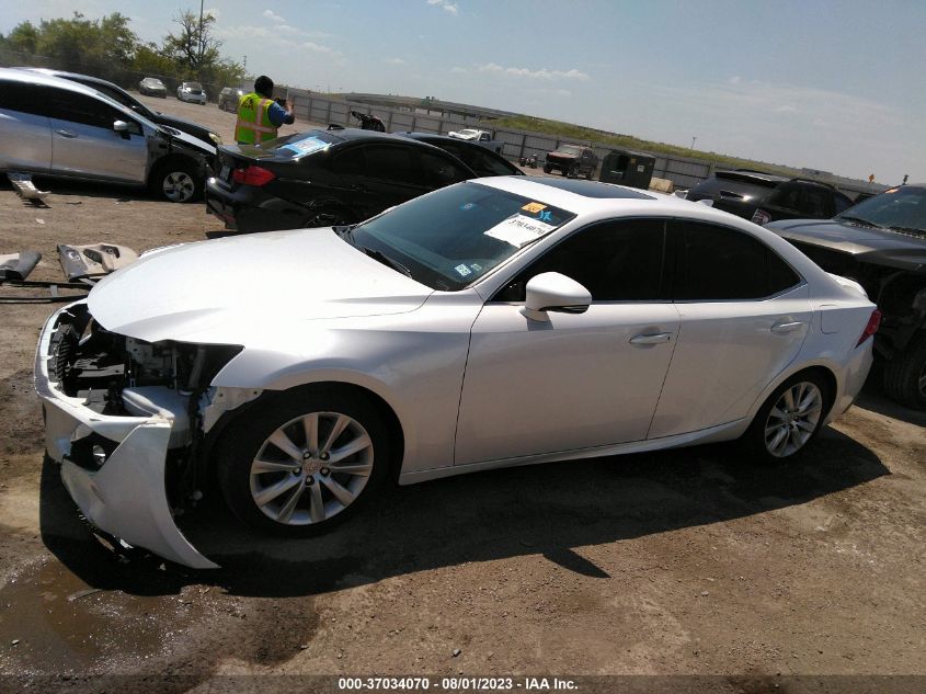 2016 LEXUS IS 300 - JTHCM1D20G5010400