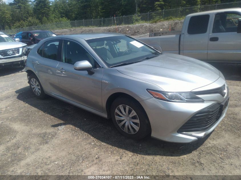 2020 TOYOTA CAMRY HYBRID LE - 4T1C31AK5LU546165