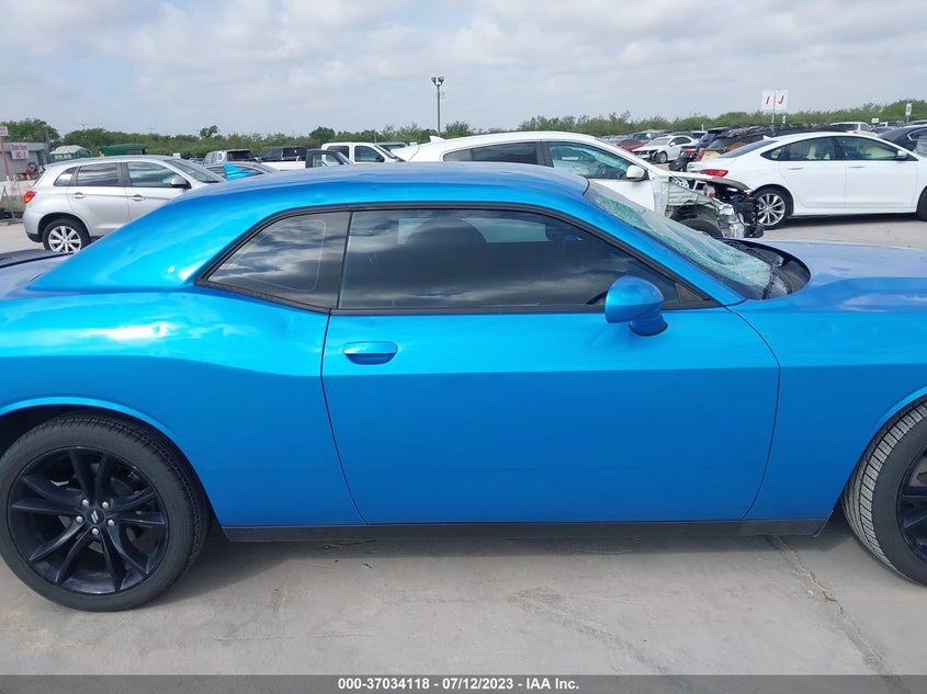 VIN 2C3CDZAG3JH314521 2018 DODGE CHALLENGER SXT