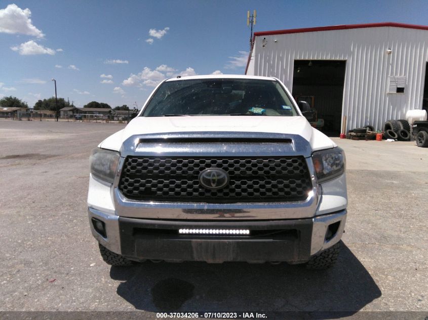 2019 TOYOTA TUNDRA 4WD SR5 - 5TFDW5F15KX785851