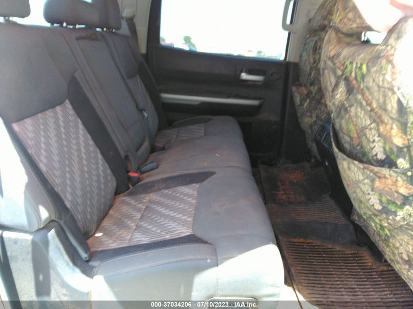 2019 TOYOTA TUNDRA 4WD SR5 - 5TFDW5F15KX785851
