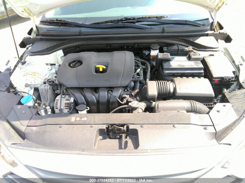 2019 HYUNDAI ELANTRA SE - 5NPD74LF8KH436752