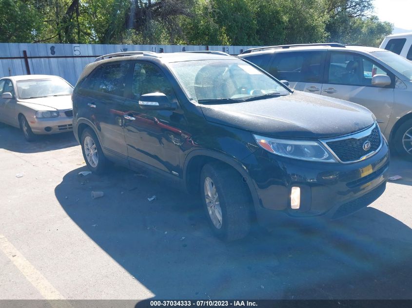 2014 KIA SORENTO LX - 5XYKTDA65EG457253