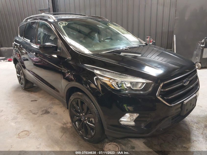 2019 FORD ESCAPE SE - 1FMCU9GD2KUA73182