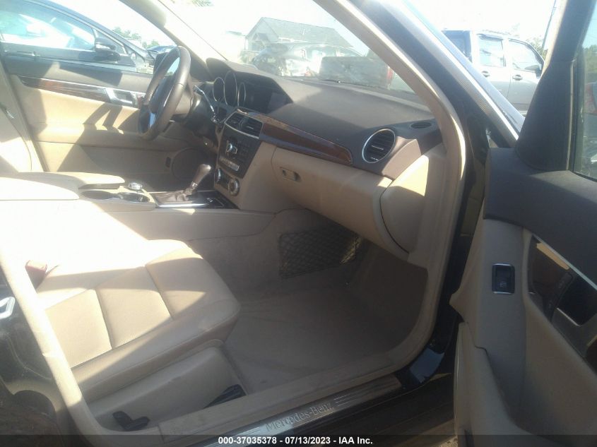 2014 MERCEDES-BENZ C-CLASS C 300 LUXURY - WDDGF8AB3EA888505