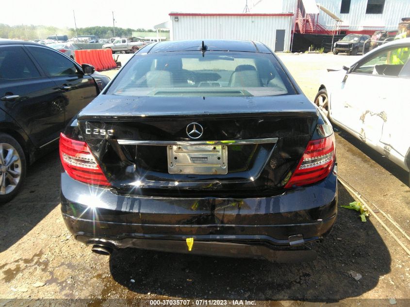 2013 MERCEDES-BENZ C-CLASS C 250 - WDDGJ4HB0DF963465