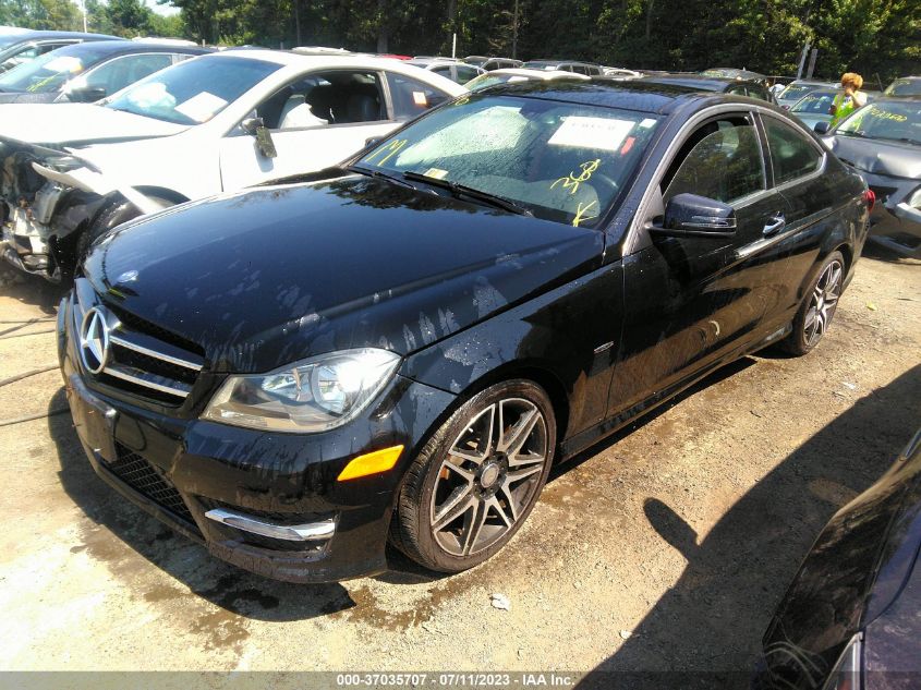 2013 MERCEDES-BENZ C-CLASS C 250 - WDDGJ4HB0DF963465