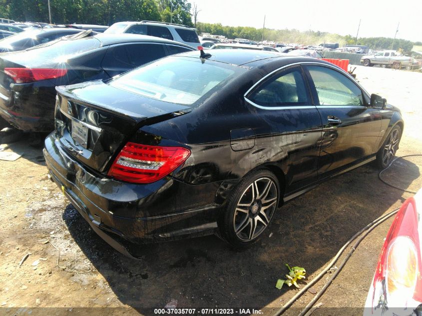 2013 MERCEDES-BENZ C-CLASS C 250 - WDDGJ4HB0DF963465