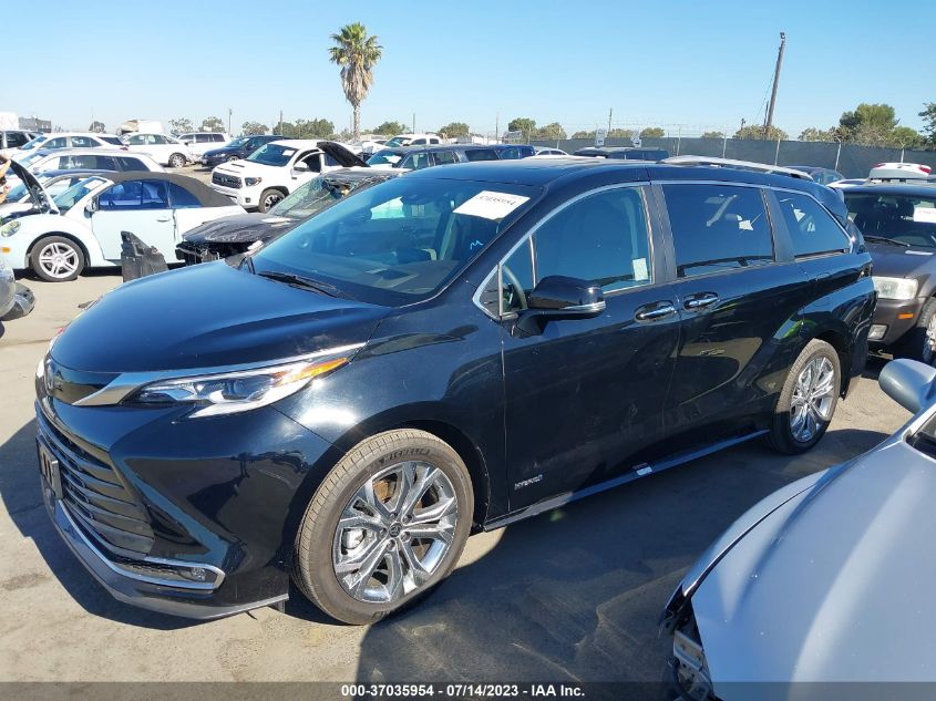 2021 TOYOTA SIENNA LIMITED/PLATINUM - 5TDERKEC7MS047572