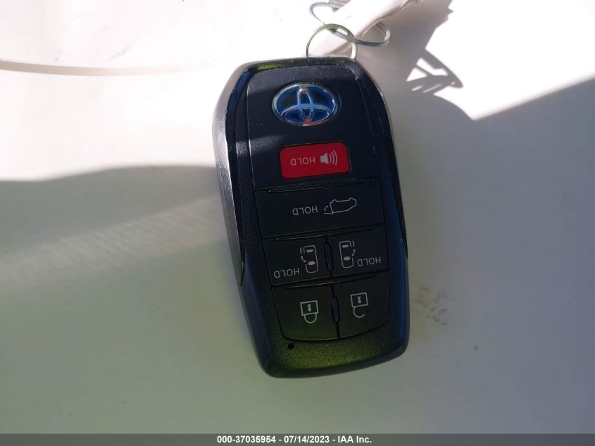 2021 TOYOTA SIENNA LIMITED/PLATINUM - 5TDERKEC7MS047572