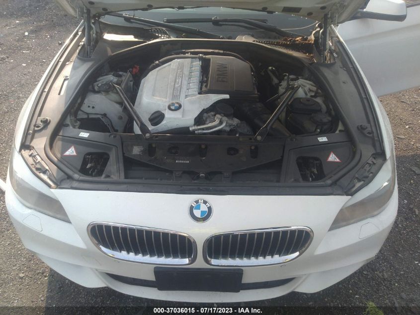 2013 BMW 5 SERIES 535I XDRIVE - WBAFU7C51DDU74484