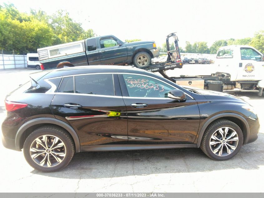 2018 INFINITI QX30 LUXURY SJKCH5CR9JA056718