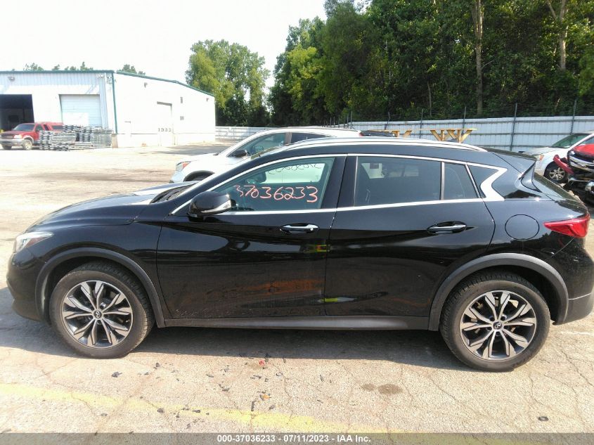 2018 INFINITI QX30 LUXURY SJKCH5CR9JA056718