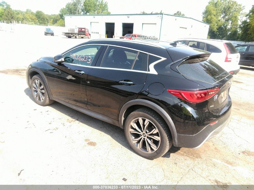 2018 INFINITI QX30 LUXURY SJKCH5CR9JA056718