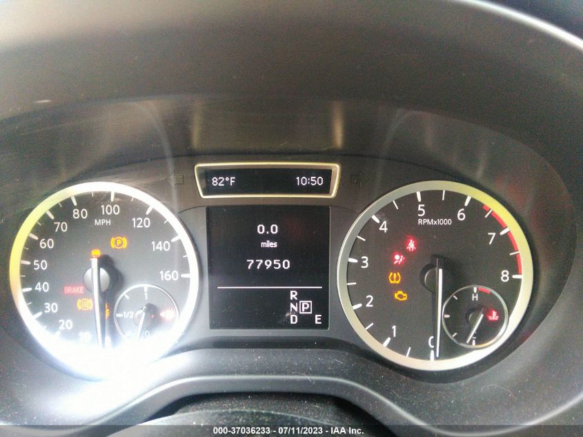 2018 INFINITI QX30 LUXURY SJKCH5CR9JA056718