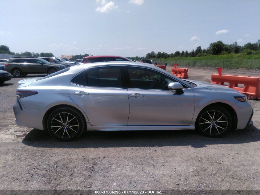 2021 TOYOTA CAMRY SE - 4T1G11AK3MU520043