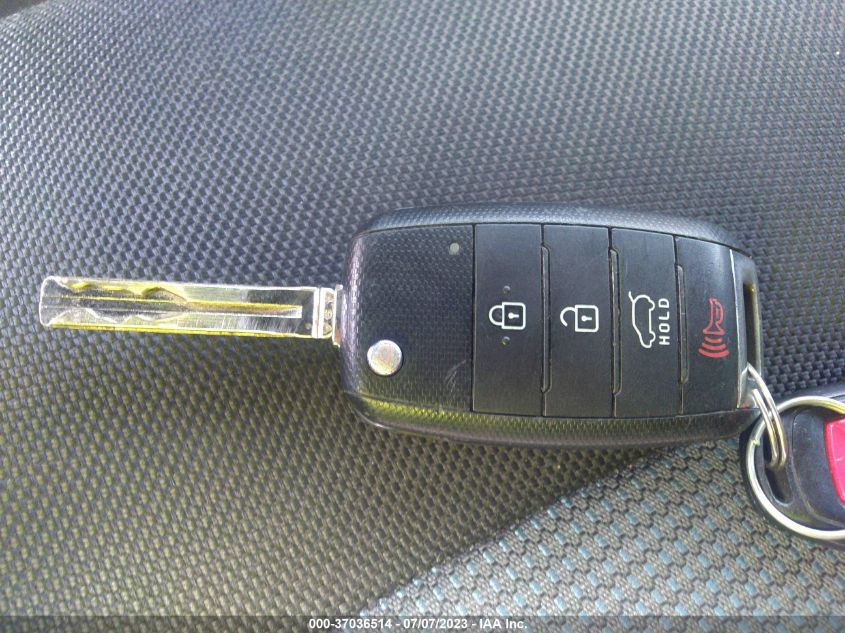 2015 KIA SPORTAGE LX - KNDPBCAC6F7678142