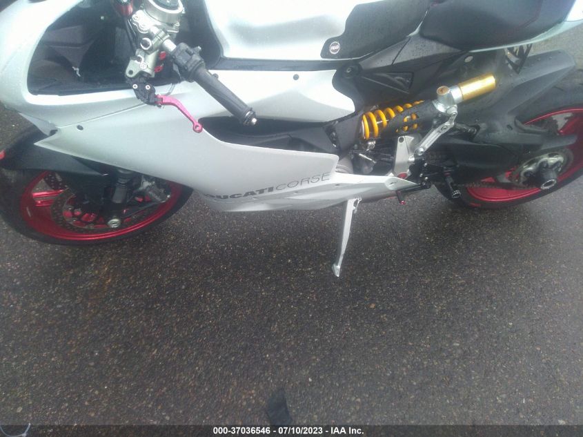 2014 DUCATI SUPERBIKE 899 PANIGALE ZDM14BUW8EB015803
