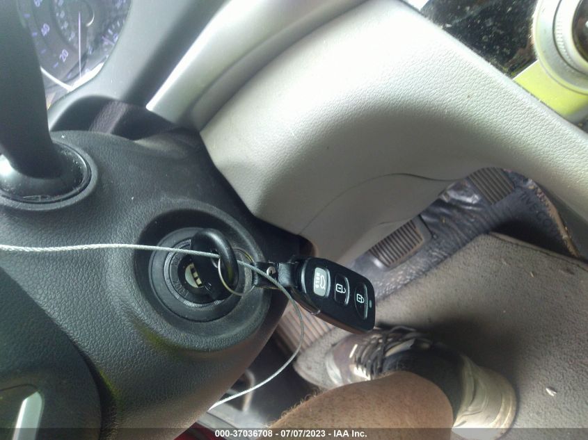 2019 HYUNDAI ELANTRA SEL - 5NPD84LF5KH406489