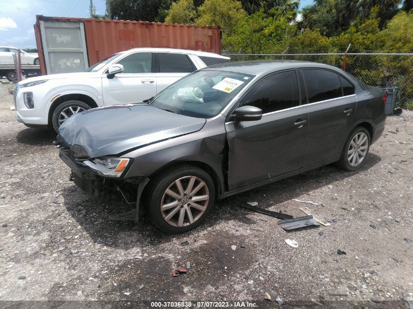 2013 VOLKSWAGEN JETTA SEDAN SE - 3VWDP7AJ8DM379908