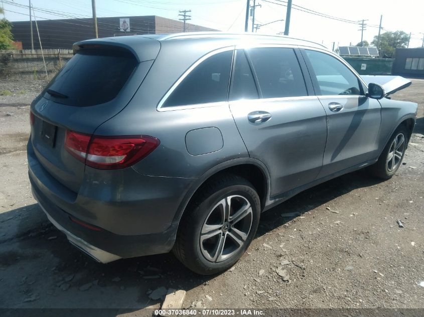 2018 MERCEDES-BENZ GLC 300 - WDC0G4JB8JV073098