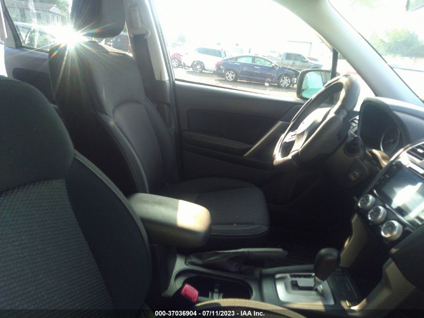 2016 SUBARU FORESTER 2.5I PREMIUM - JF2SJADC9GH401477