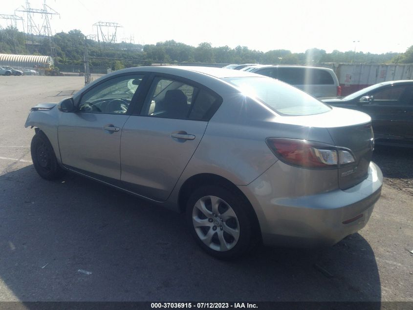 2013 MAZDA MAZDA3 I SPORT - JM1BL1UP0D1850305