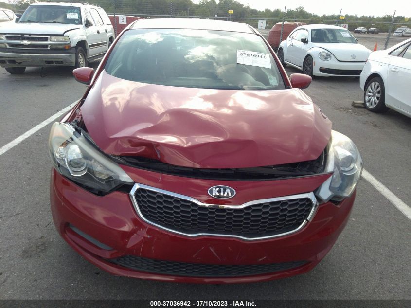 2016 KIA FORTE LX - KNAFK4A67G5495404
