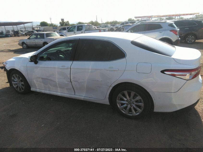 2018 TOYOTA CAMRY LE/SE/XLE/L - 4T1B11HK8JU149389