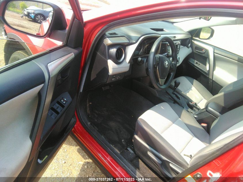 2015 TOYOTA RAV4 LE - JTMZFREV6FJ045350