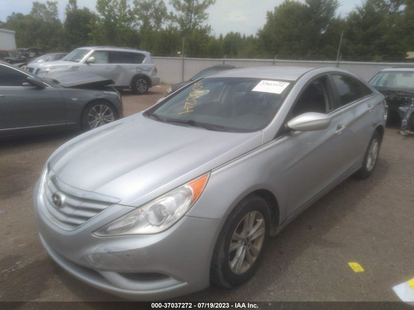 2013 HYUNDAI SONATA GLS - 5NPEB4AC2DH750721