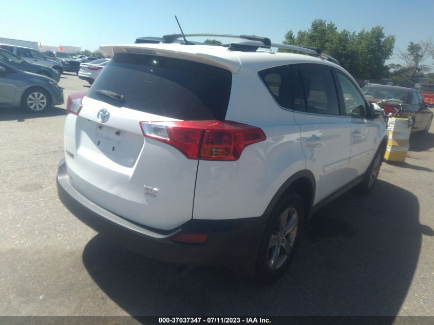 2015 TOYOTA RAV4 XLE - JTMRFREV8FD171286