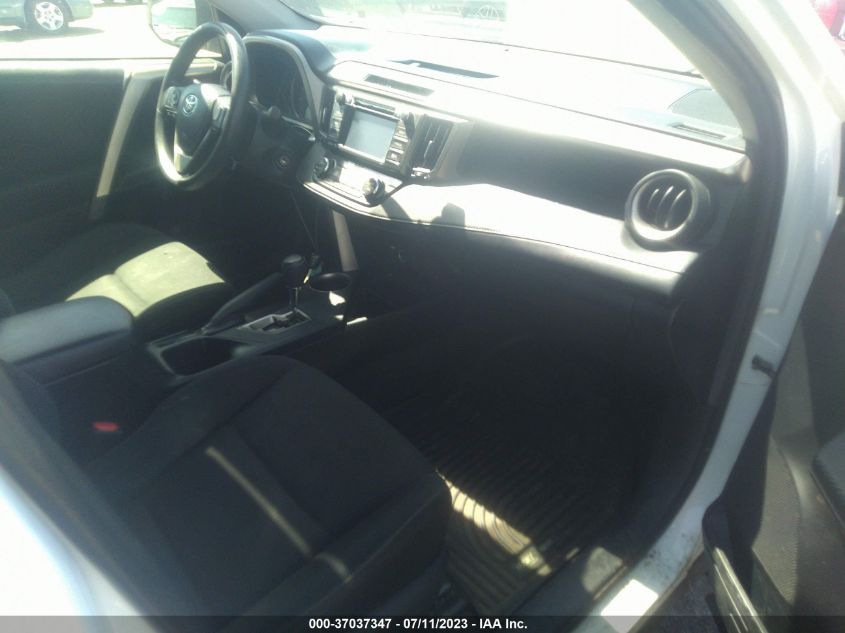2015 TOYOTA RAV4 XLE - JTMRFREV8FD171286