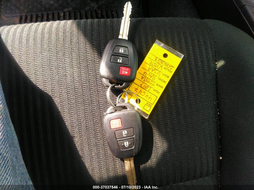2017 TOYOTA RAV4 LE - 2T3ZFREV0HW314897