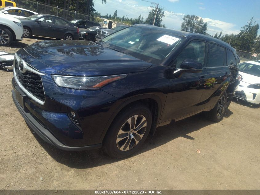 2021 TOYOTA HIGHLANDER XLE - 5TDHZRBH8MS531479