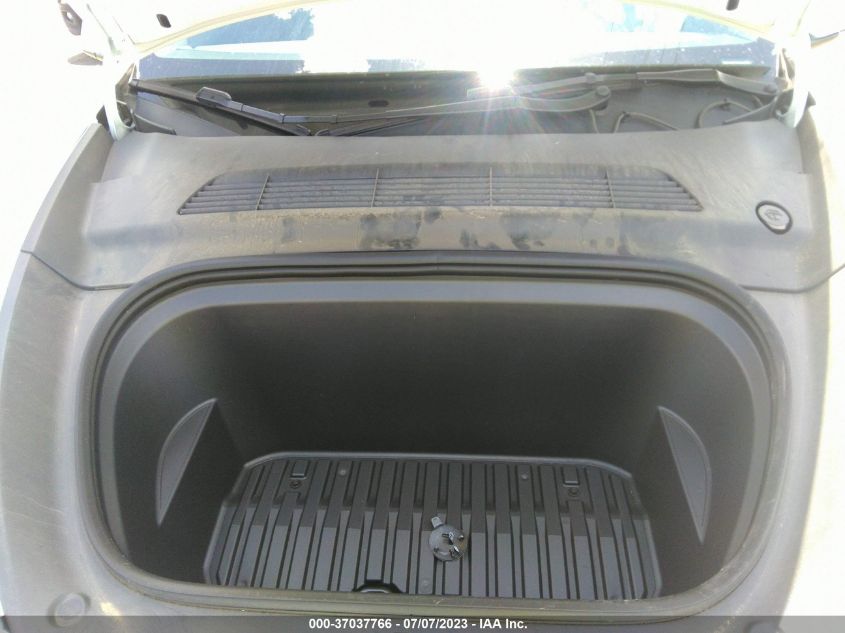 2022 TESLA MODEL Y LONG RANGE - 7SAYGDEE8NF440229