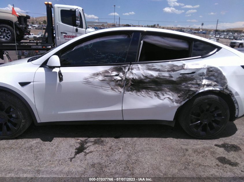 2022 TESLA MODEL Y LONG RANGE - 7SAYGDEE8NF440229