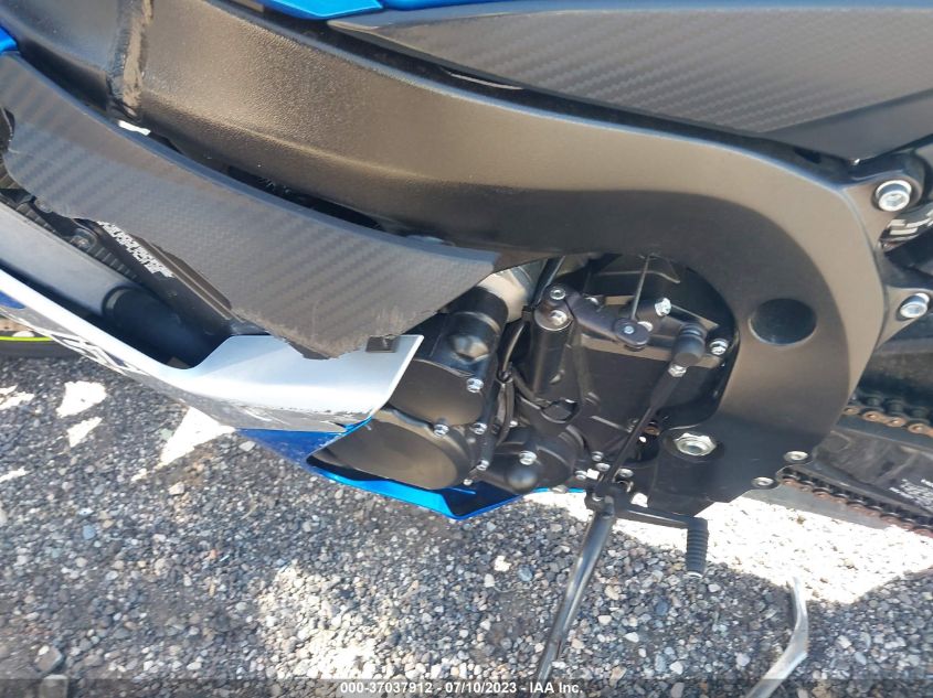 2021 SUZUKI GSX-R600 - JS1GN7FA8M7100122
