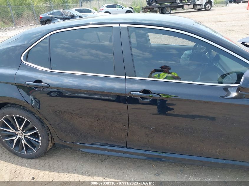 2021 TOYOTA CAMRY SE - 4T1G11AK1MU493196