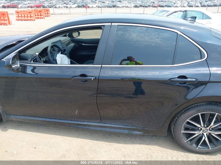 2021 TOYOTA CAMRY SE - 4T1G11AK1MU493196