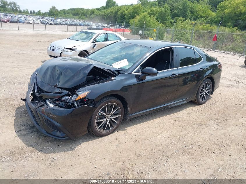 2021 TOYOTA CAMRY SE - 4T1G11AK1MU493196